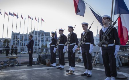 Француз флоты автономды су асты көліктерімен нығайтылды