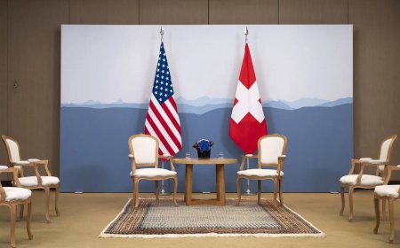 The United States has imposed sanctions against Swiss lawyers for helping Russian assets