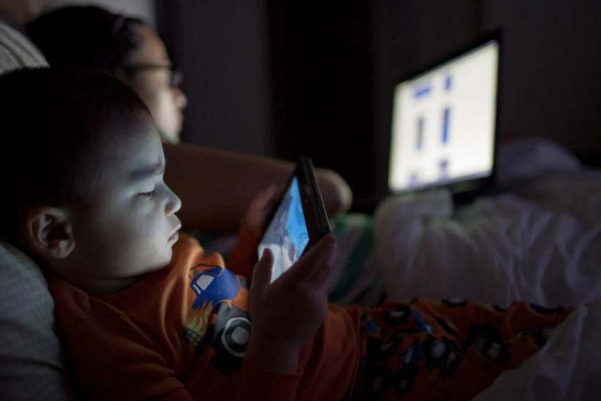 Australia Becomes First Country to Ban Social Media for Teens Under 16