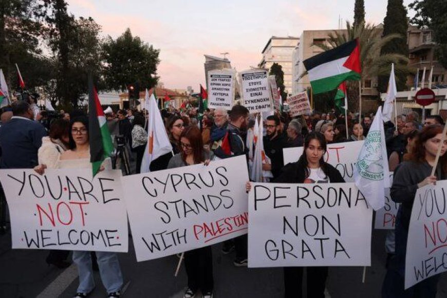 Mass Protests in Cyprus Against the Visit of Israel's President
