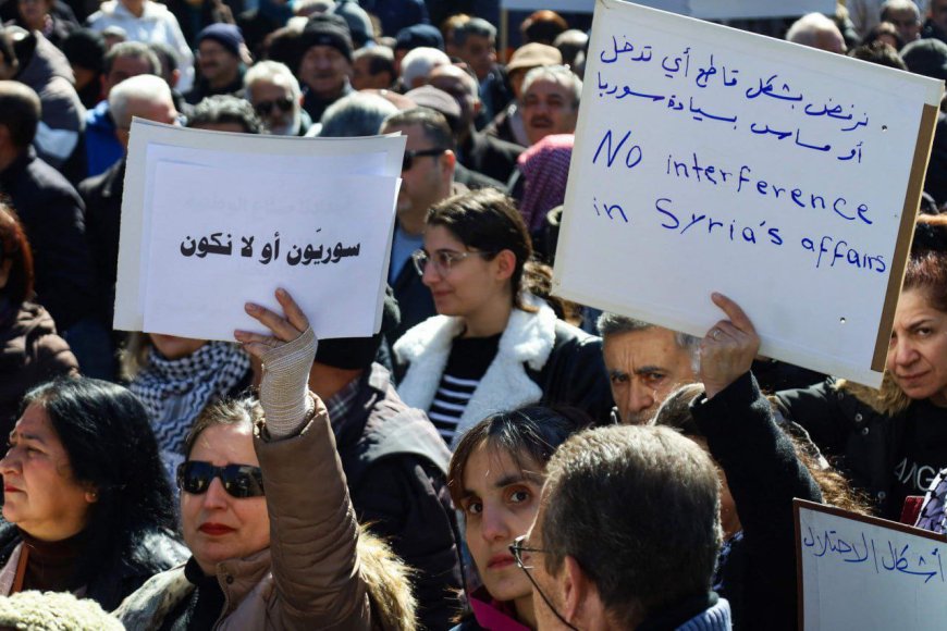 Сирийцы в Эс-Сувейде протестовали против оккупации Израилем сирийских территорий