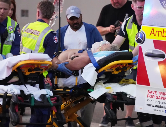 The death toll from the attack in Sydney has risen to 16