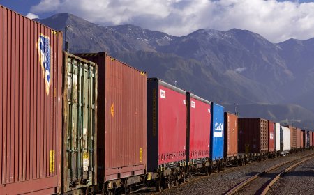 Центральная Азия тестирует маршрут в Китай в обход Казахстана