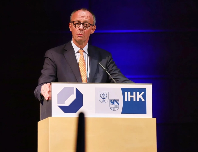 Мерц Еуропаның Ресеймен қарым-қатынастарын қалпына келтіруге шақырды