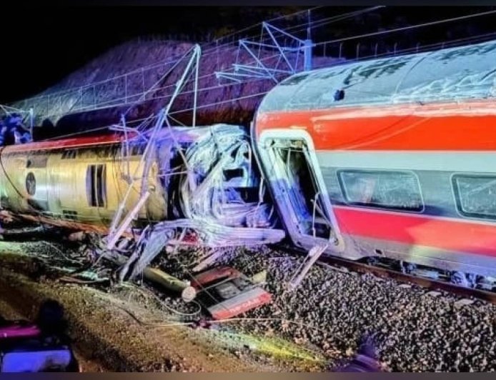 Испанияда пойыздардың соқтығысуы ондаған адам шығынына әкелді