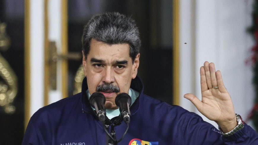 Швейцария заморозила активы Мадуро после силового сценария США