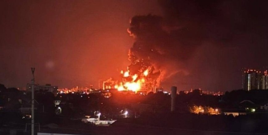 В Славянске-на-Кубани после атаки беспилотников произошёл пожар на нефтеперерабатывающем заводе.