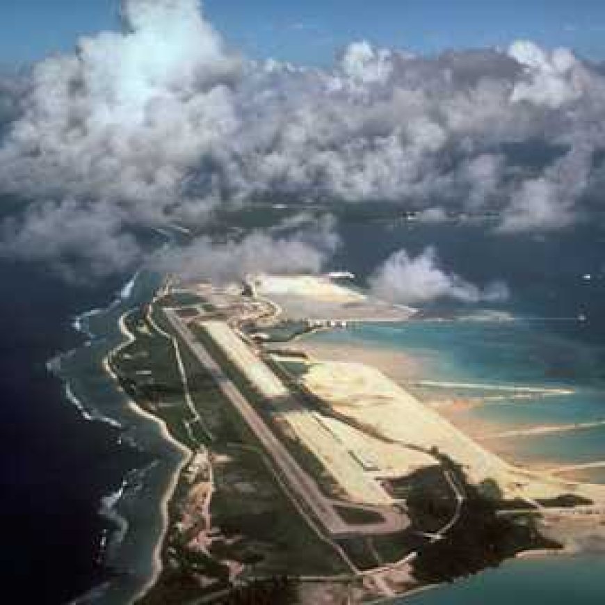 СМИ: Иран запустил ракеты в сторону базы США и Великобритании в Индийском океане