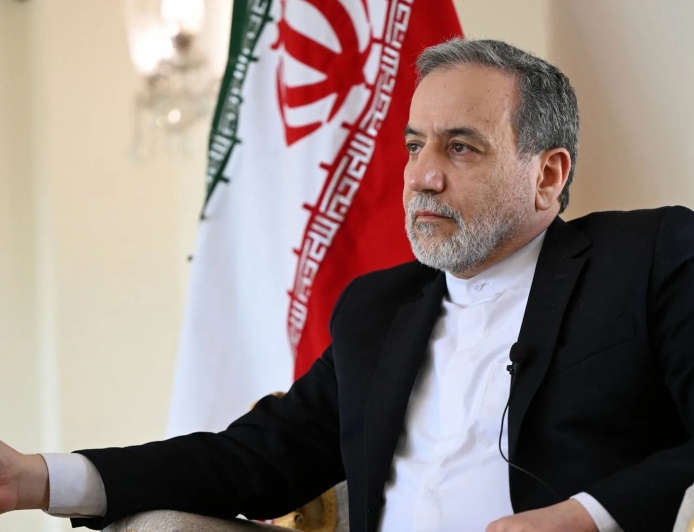 Иран потребовал от США определиться: мир или эскалация