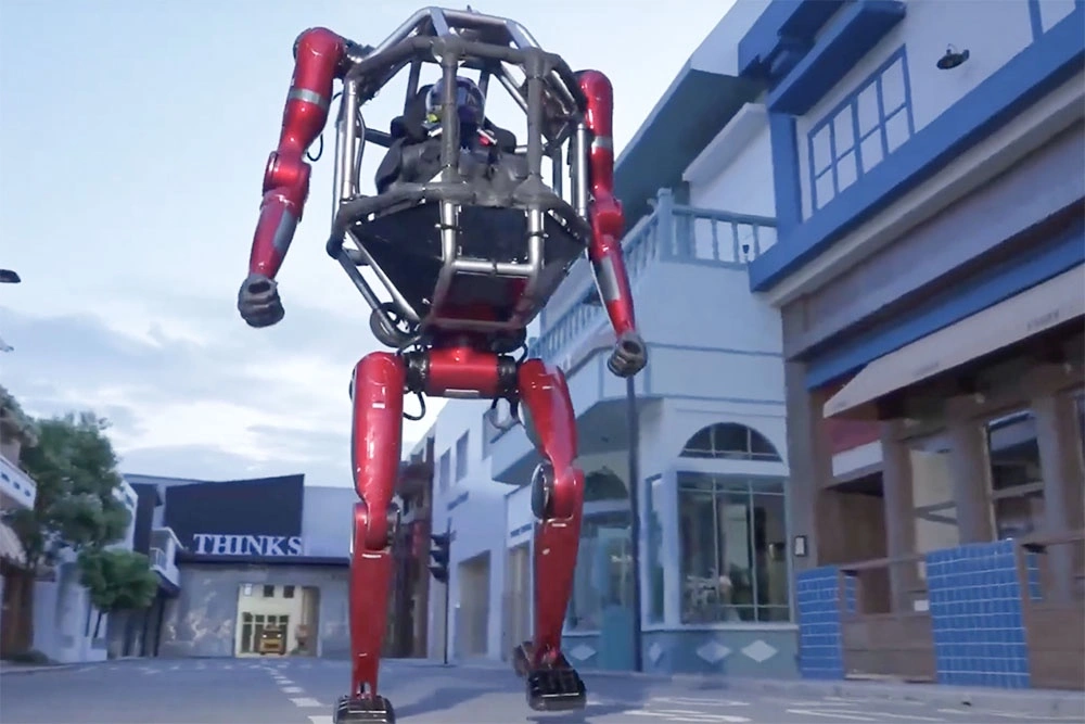 Unitree Robotics представила первого в мире пилотируемого робота-трансформера GD01