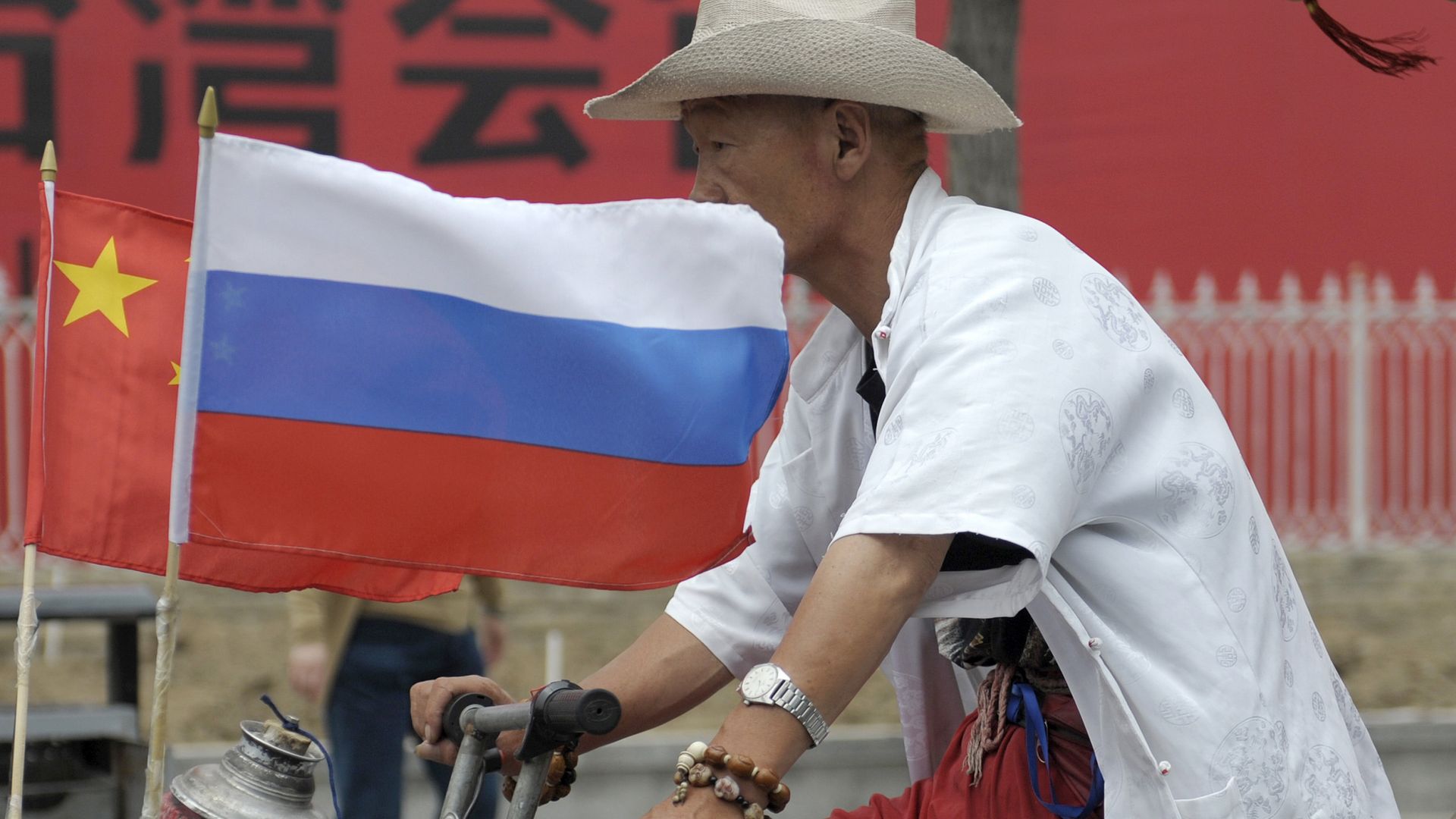 Russians Are Migrating to China More Actively, Up to 11,000 Annually