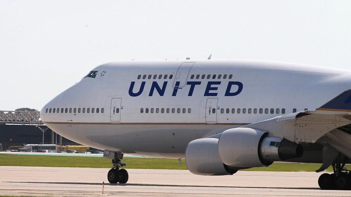 United Airlines Plane Catches Fire During Takeoff in Houston Airport