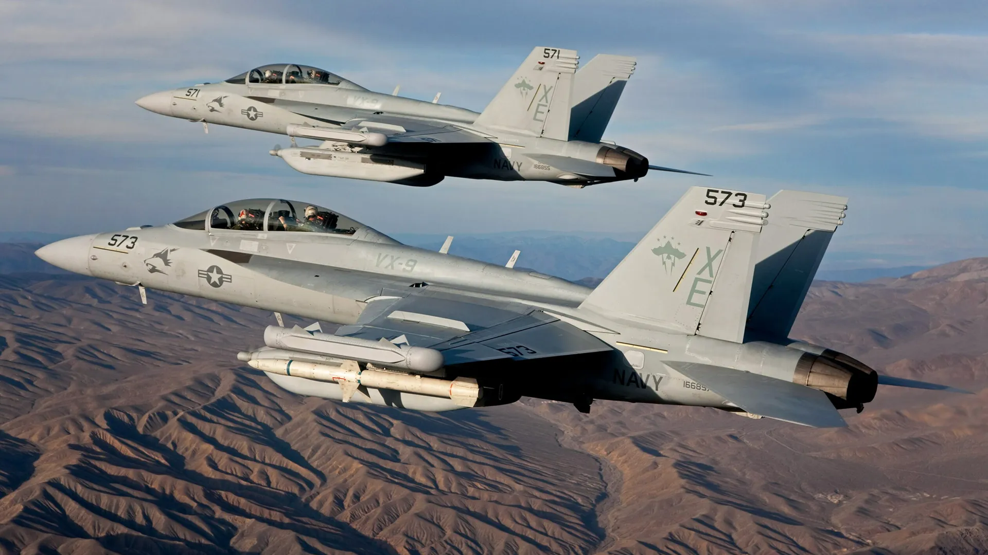 U.S. Military Aircraft Crashes, Crew Survives