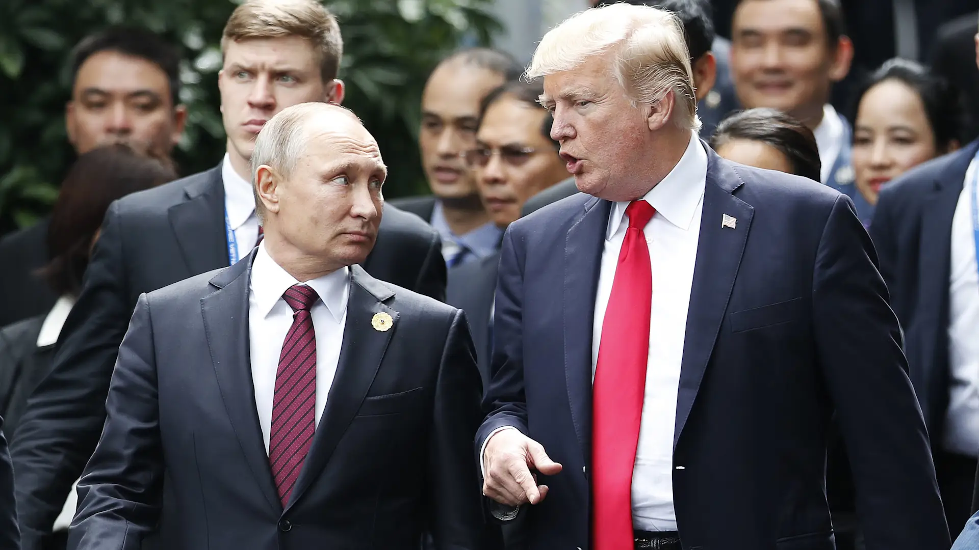 Дональд Трамп: Зеленскийге сын, Ресеймен келіссөздер және АҚШ-тың жаңа экономикалық шаралары