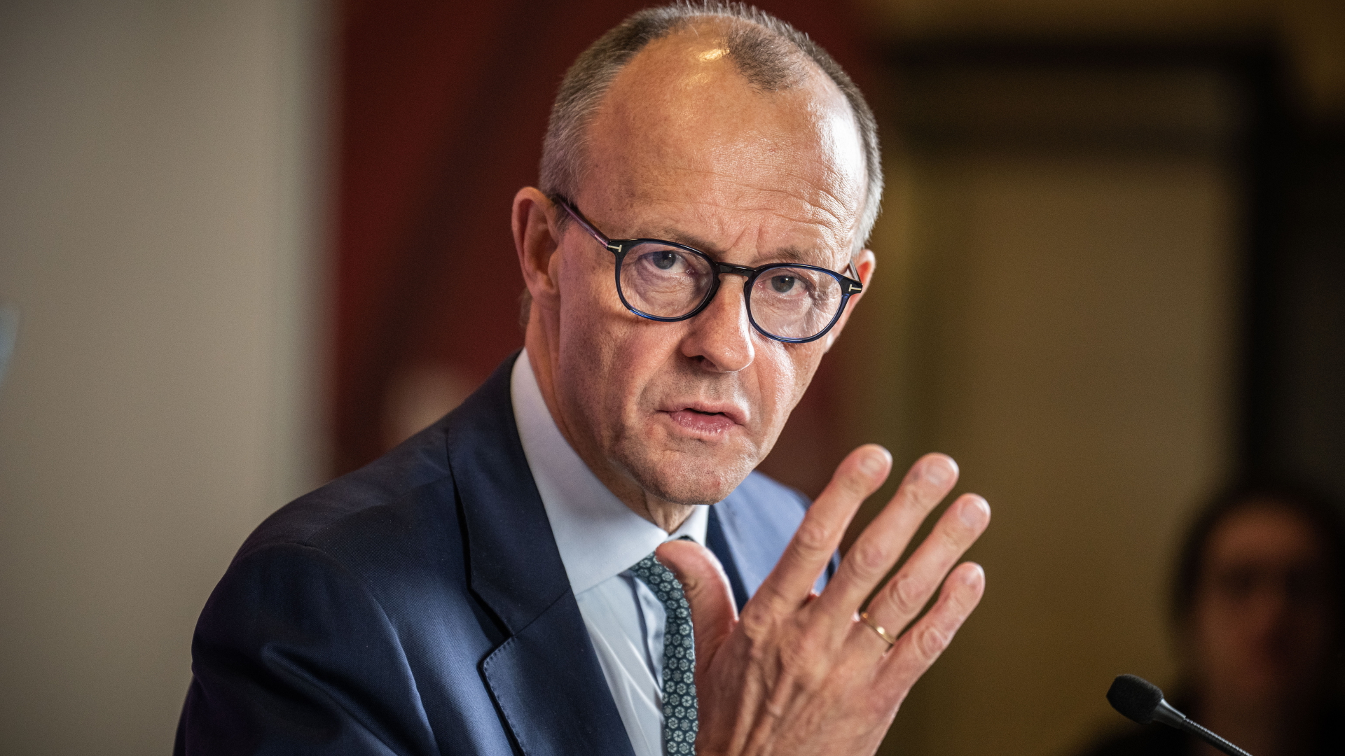 The leader of the CDU, Friedrich Merz, stated that Germany should strive for greater independence from the United States.