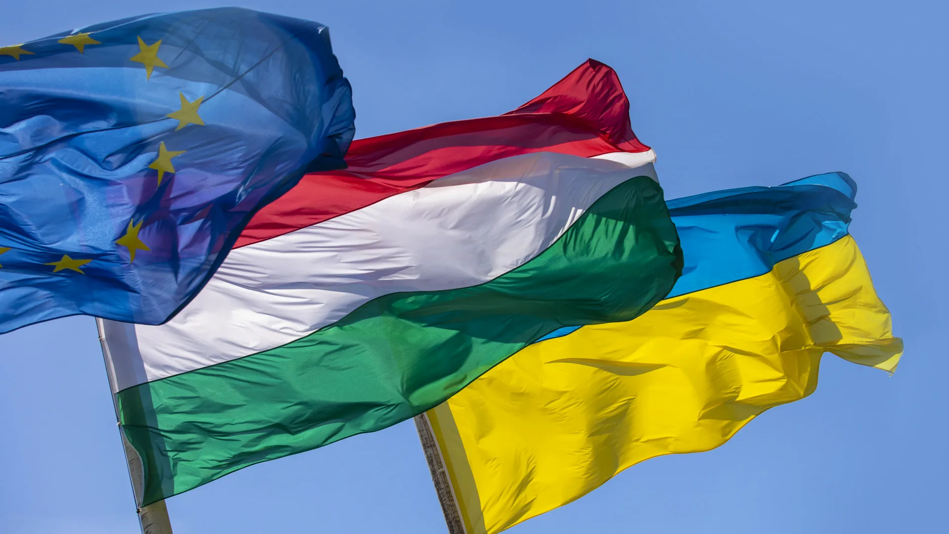 Венгрия заблокировала военную помощь Украине, а Литва раскритиковала саммит в Лондоне