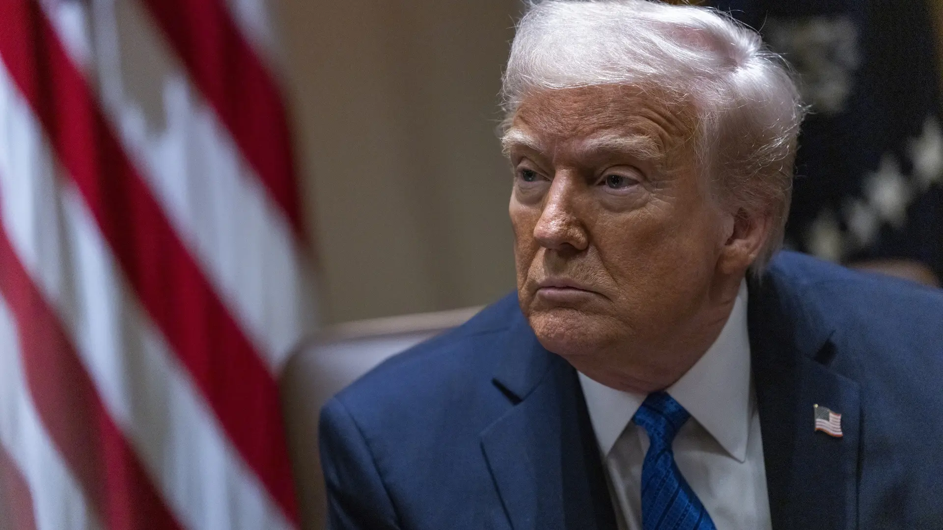 АҚШ ДСҰ-ны қаржыландыруды тоқтатты — Трамп бұл шешімді үнемдеумен түсіндірді