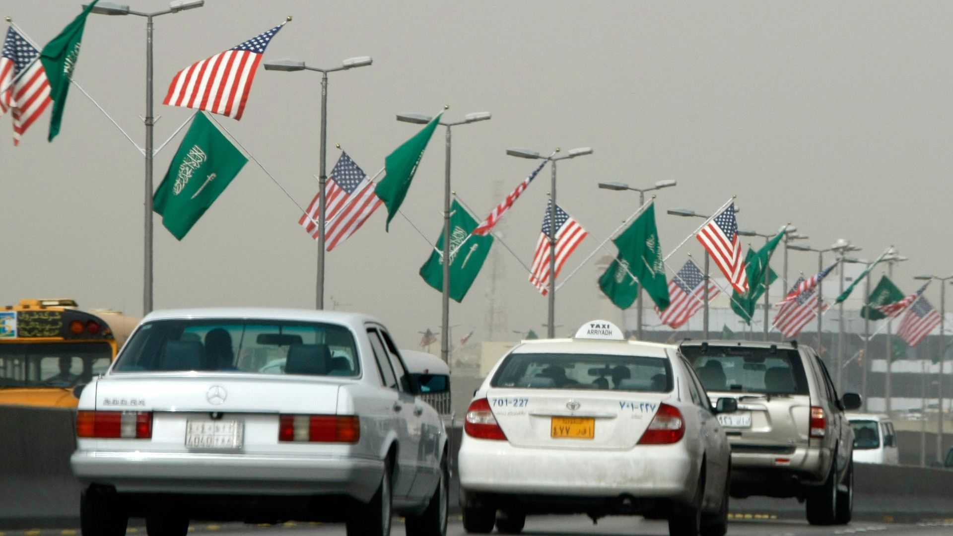 АҚШ пен Сауд Арабиясы Йемендегі операцияға дайындалуда