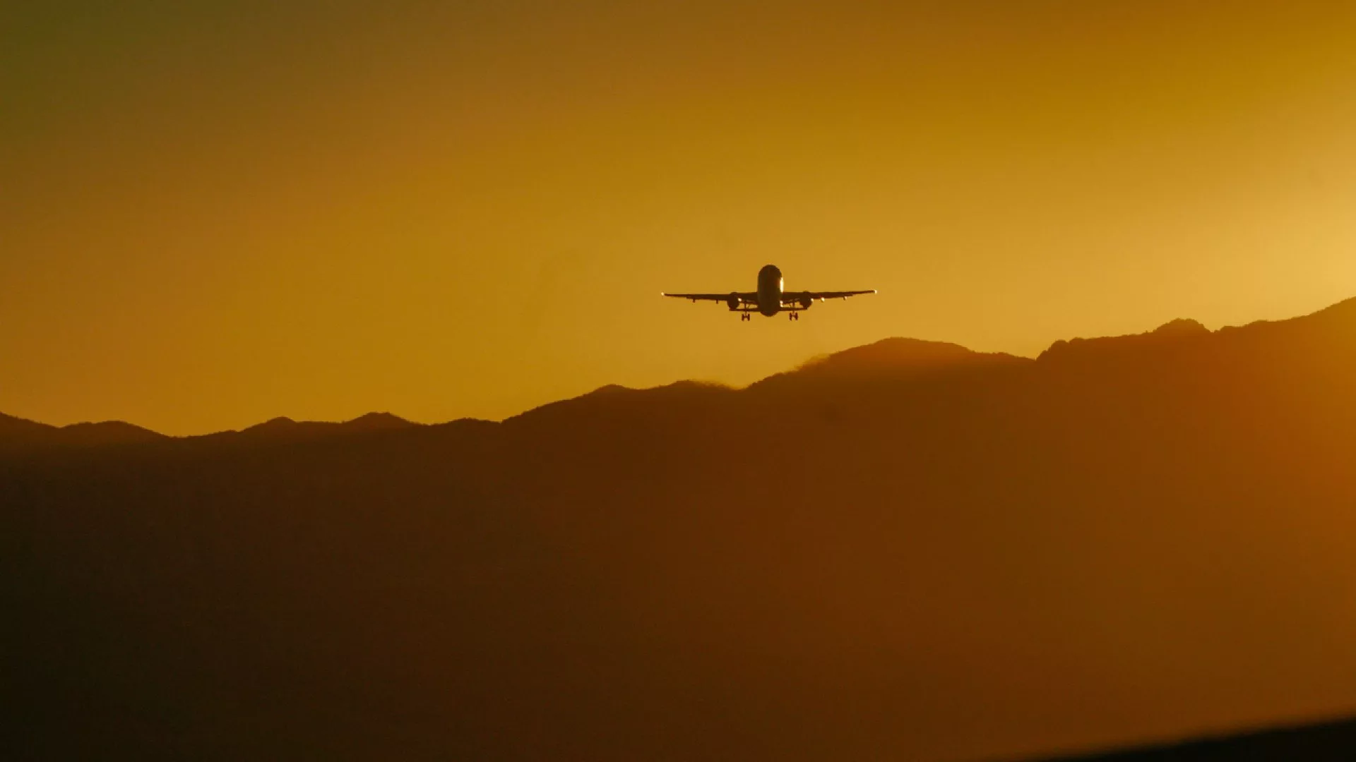 India Temporarily Closes Airspace to Pakistan