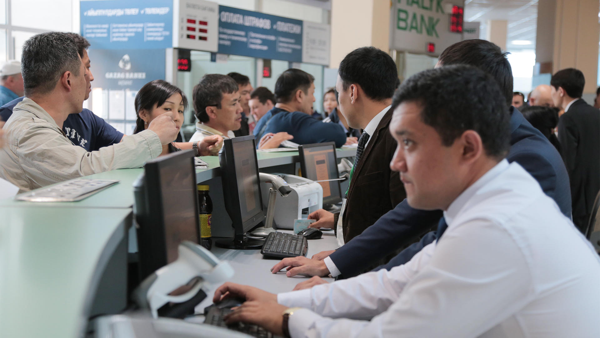 В спецЦОНах Казахстана ввели обязательную биометрию для водителей