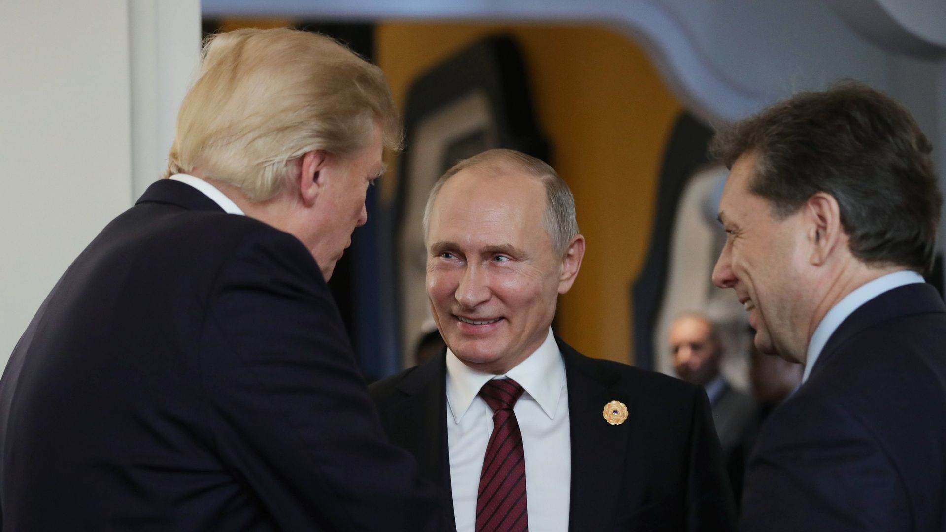 Трамп: Украина мен Ресей қақтығысты өздері шешуі керек