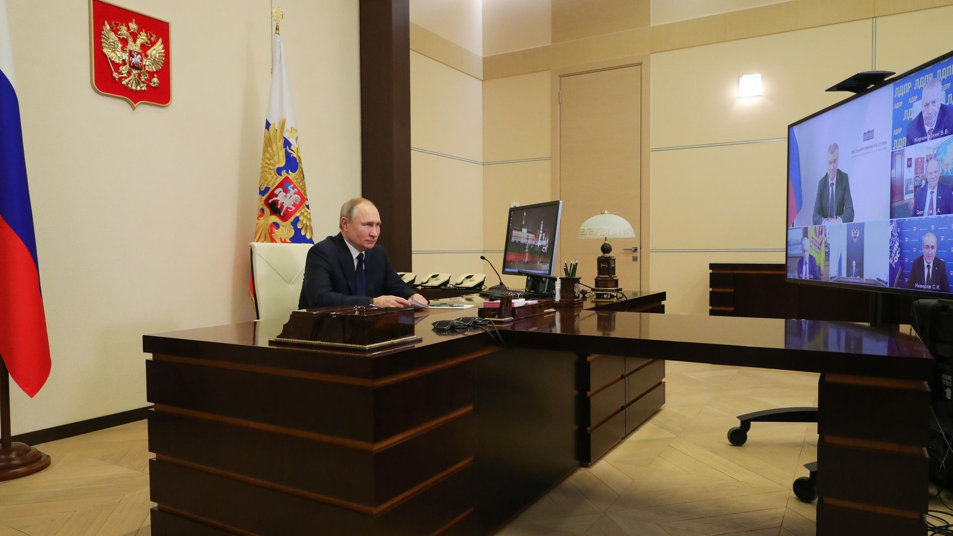 Встреча Владимира Путина с лидерами думских фракций.