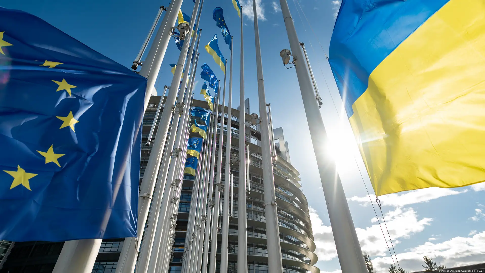 Европарламент требует участия ЕС в переговорах по Украине и передачи Киеву российских активов